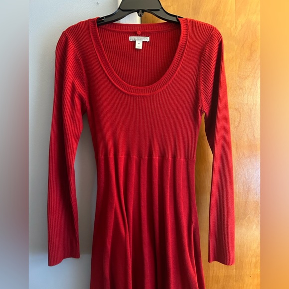 Dana Bachman Red Sweater Dress with matching scarf - Picture 2 of 6